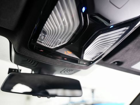 Used 2019 BMW M5 w/ Executive Package AWD/4WD image 25