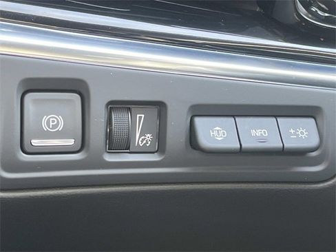 Used 2023 Cadillac XT6 Sport w/ Platinum Package image 38