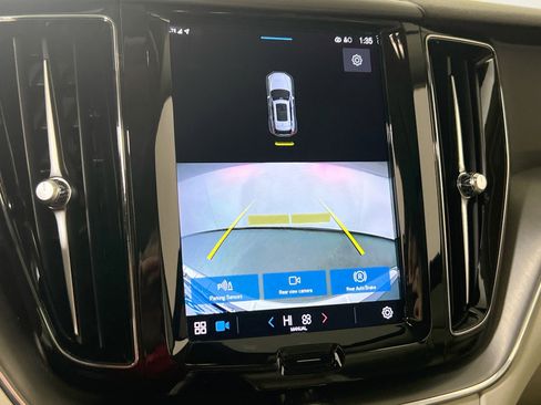 Used 2023 Volvo XC60 B5 Core w/ Protection Package Premier image 14