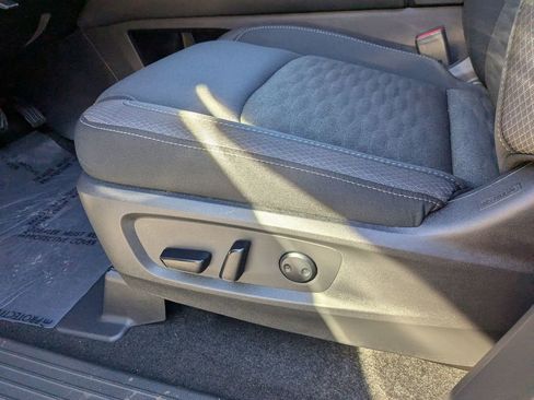 New 2025 Nissan Pathfinder SV w/ Cargo Package image 13