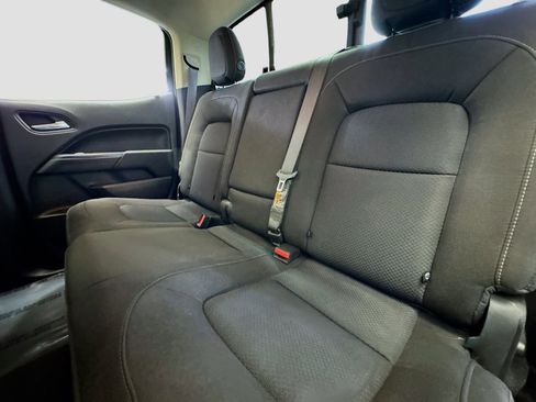 Used 2022 Chevrolet Colorado LT w/ LT Convenience Package image 14