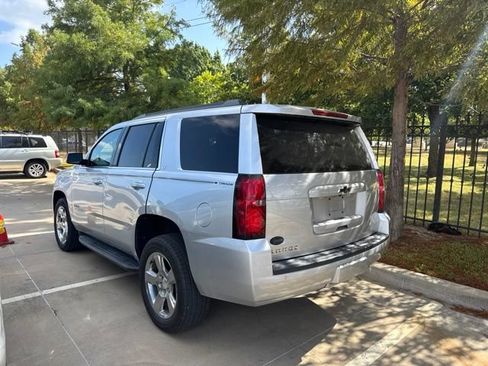 Used 2020 Chevrolet Tahoe LT w/ Luxury Package RWD image 4