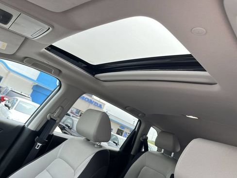 Used 2025 Honda CR-V EX image 18