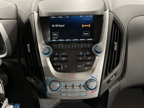 Used 2017 Chevrolet Equinox LS image 21