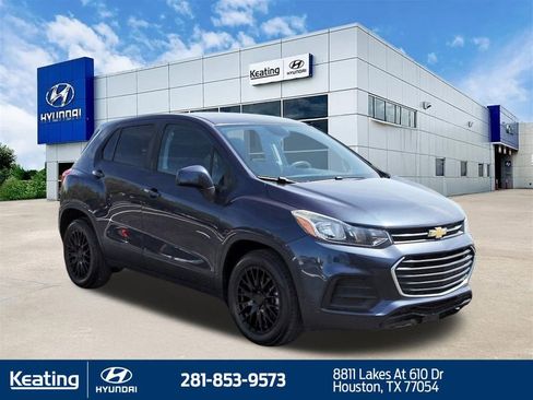 Used 2019 Chevrolet Trax LS w/ Tint and Cruise Package image 3