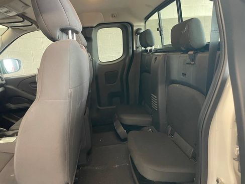 Used 2025 Nissan Frontier S RWD image 16