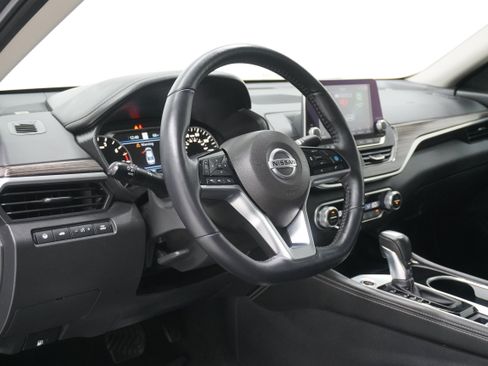 Used 2020 Nissan Altima 2.5 SL image 9