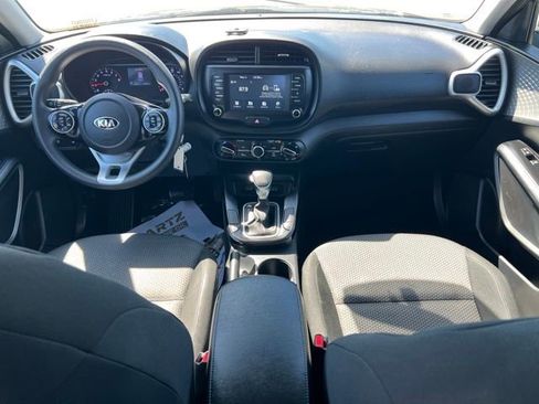 Used 2020 Kia Soul LX FWD image 13
