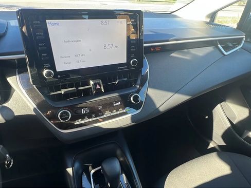 Used 2022 Toyota Corolla LE image 17