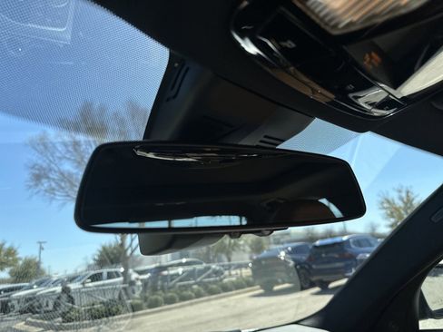 Certified 2025 BMW 330i xDrive 330i xDrive w/ Premium Package image 30