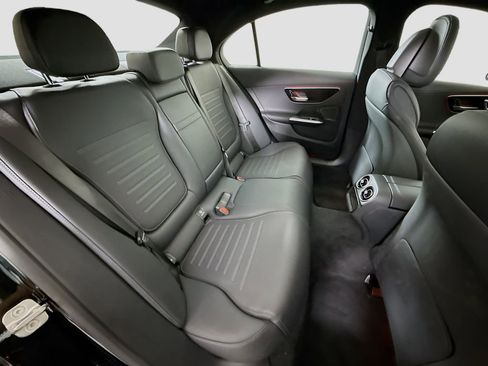 Used 2025 Mercedes-Benz C 300 4MATIC Sedan image 26