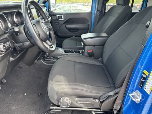 Used 2022 Jeep Wrangler Unlimited Sport image 5