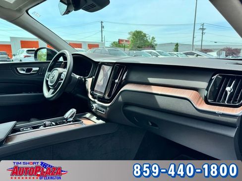 Used 2023 Volvo XC60 B6 Ultimate w/ Climate Package AWD/4WD image 48