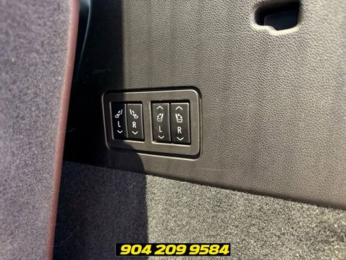 Used 2020 Cadillac XT6 Premium Luxury FWD image 26