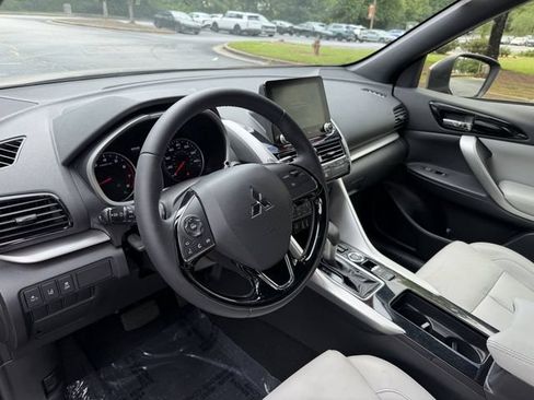 Used 2023 Mitsubishi Eclipse Cross SEL AWD/4WD image 17