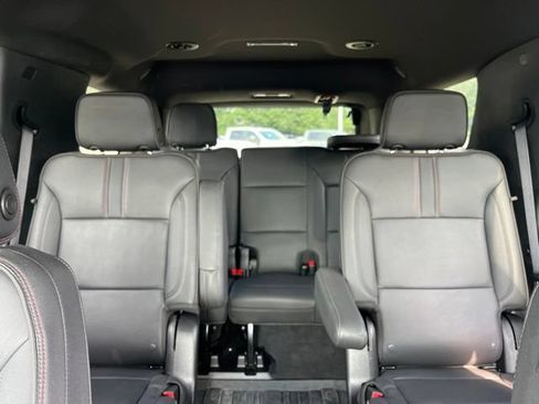 Used 2024 Chevrolet Tahoe RST w/ Luxury Package RWD image 33