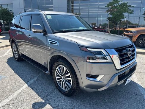 Used 2021 Nissan Armada SL w/ Captain's Chairs Package AWD/4WD image 2