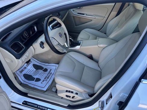 Used 2016 Volvo S60 T5 Premier image 6