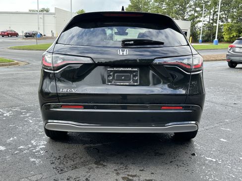 Used 2024 Honda HR-V EX-L image 12