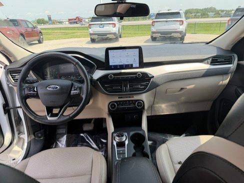 Used 2020 Ford Escape SEL AWD/4WD image 29
