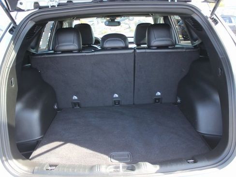 Used 2024 Jeep Compass Limited image 25