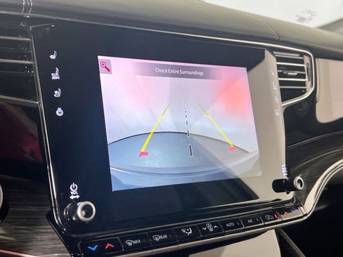 Used 2022 Jeep Wagoneer Series III w/ Flexible Seating Group image 14