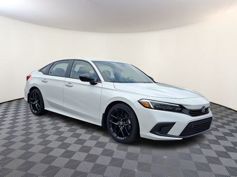 Used 2023 Honda Civic Sport image 1