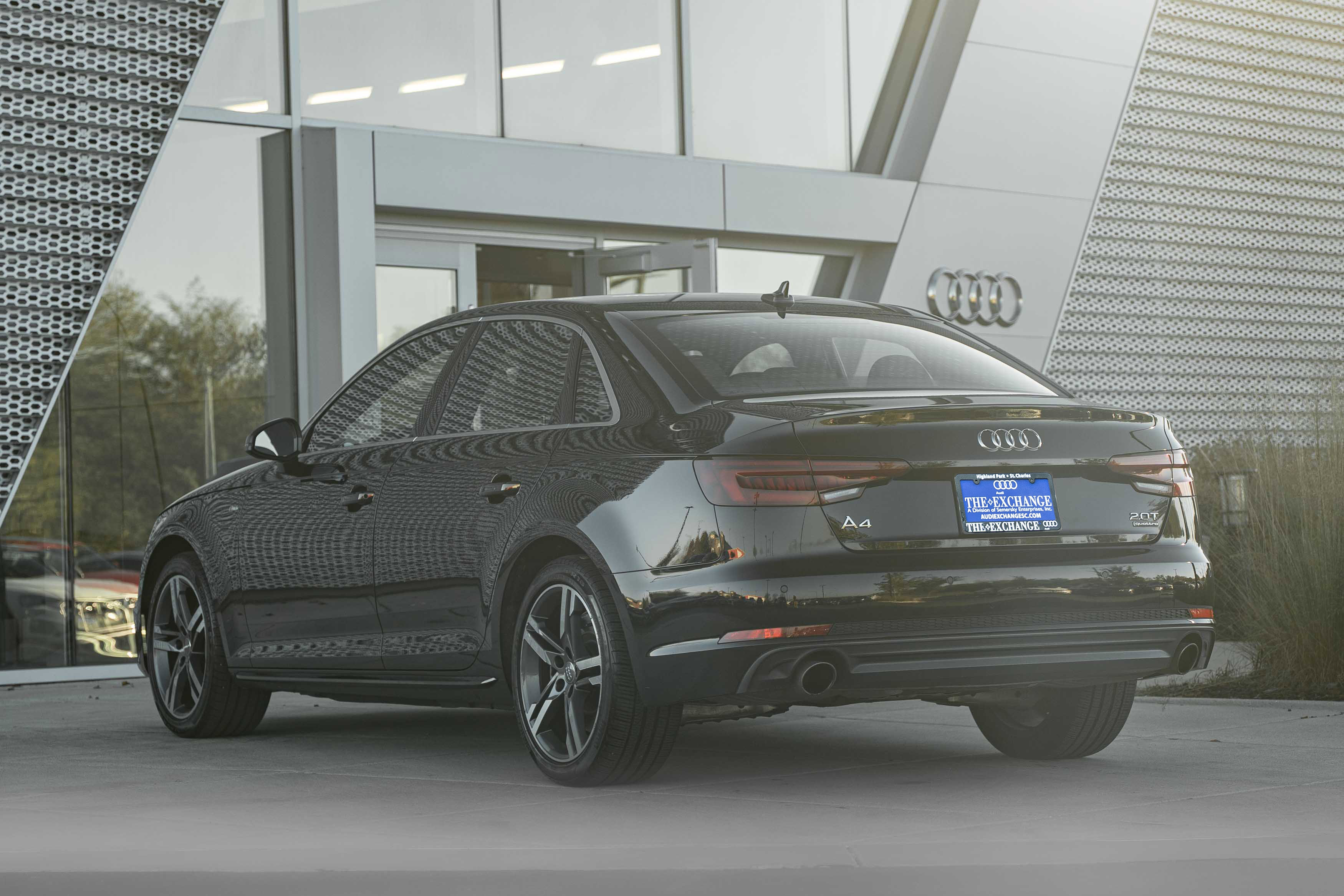 Used 2018 Audi A4 2.0T Premium Plus w/ Premium Plus Package AWD/4WD image 5