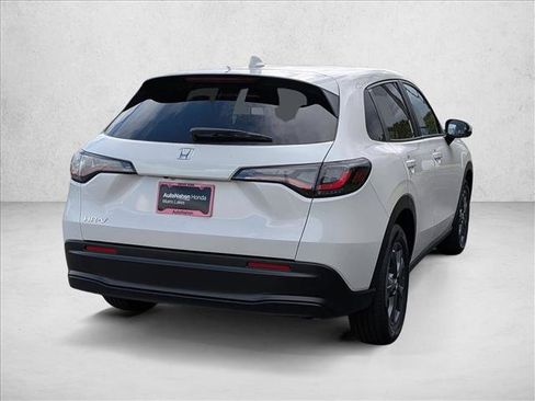 New 2026 Honda HR-V LX image 2