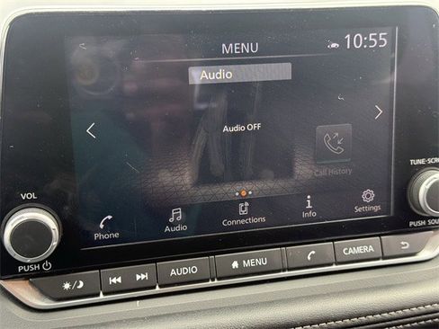 Used 2024 Nissan Rogue SV image 18