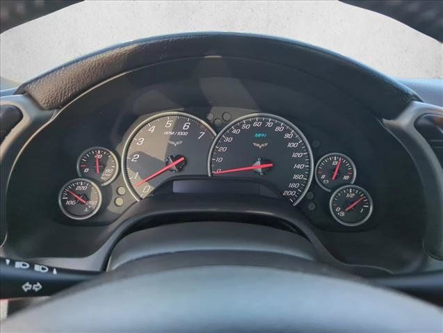 Used 2007 Chevrolet Corvette Coupe w/ Preferred Equipment Group RWD image 18