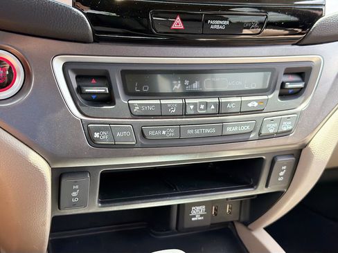 Used 2018 Honda Pilot EX-L image 16