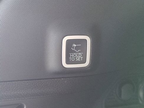 New 2025 Jeep Grand Cherokee Summit image 14