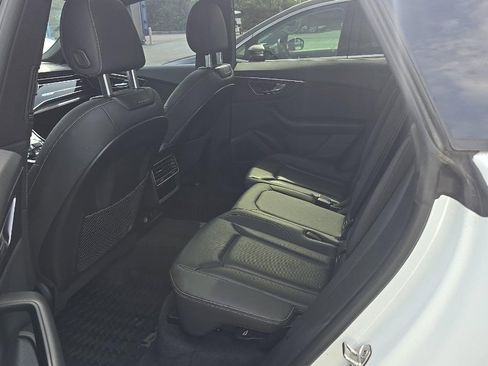 Used 2021 Audi Q8 Premium Plus w/ Premium Plus Package AWD/4WD image 5