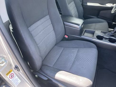 Used 2017 Toyota Camry LE FWD image 23