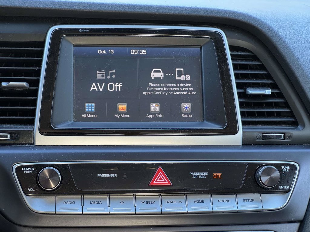 Used 2018 Hyundai Sonata SE FWD image 3