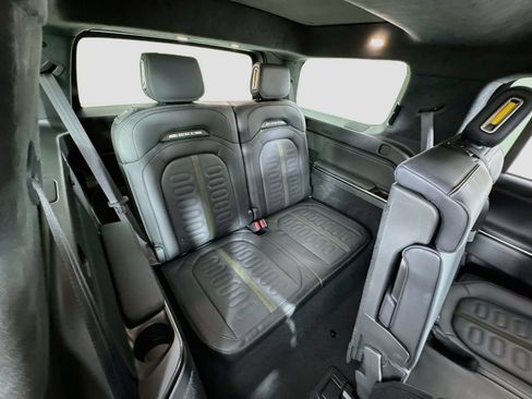 Used 2024 Rivian R1S Adventure AWD/4WD image 15