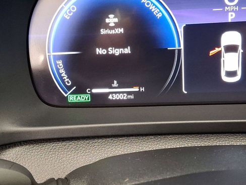 Used 2024 Toyota Crown XLE image 13