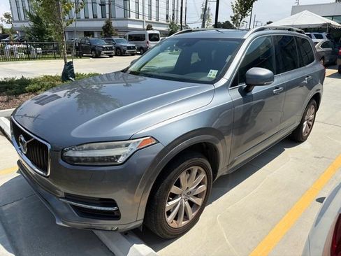 Used 2016 Volvo XC90 T6 Momentum w/ Momentum Plus Package AWD/4WD image 1