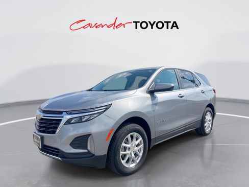 Used 2024 Chevrolet Equinox LT image 1