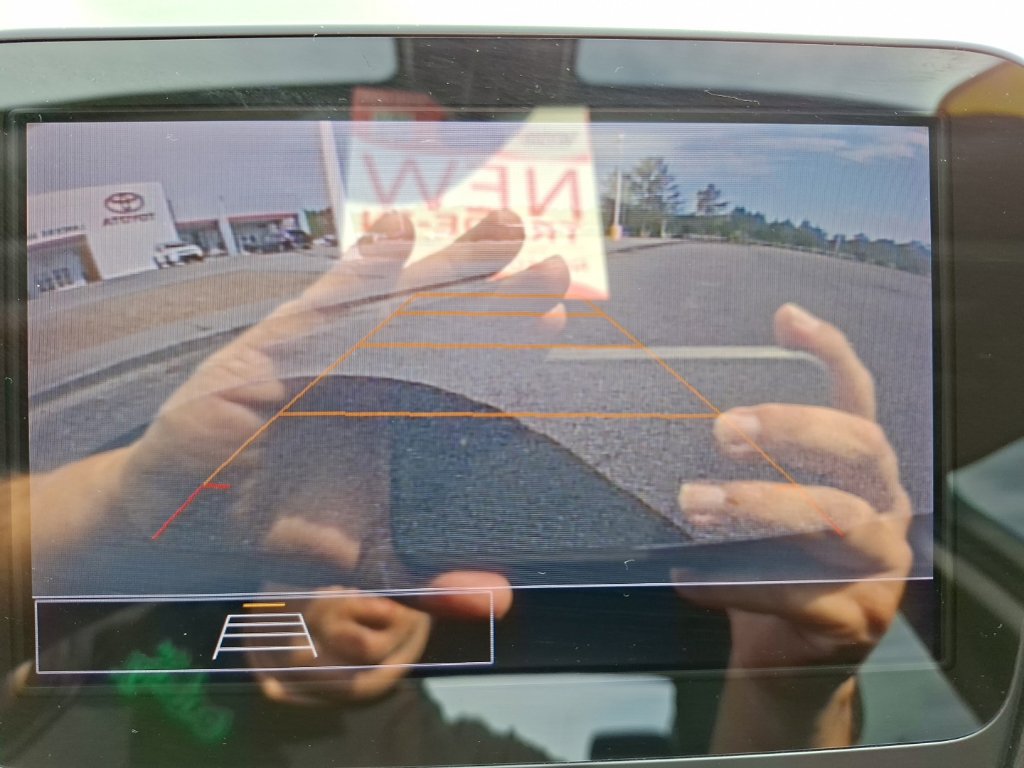 Used 2022 Chevrolet Malibu LS FWD image 22