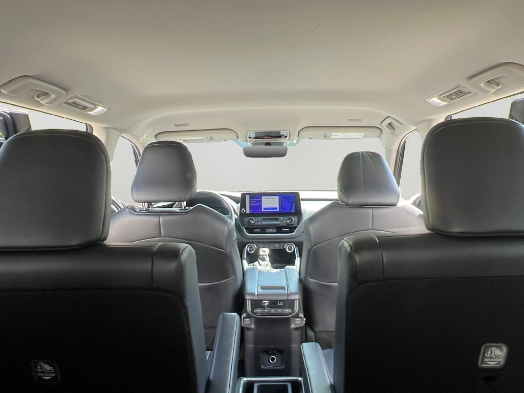 Used 2025 Toyota Grand Highlander AWD image 28