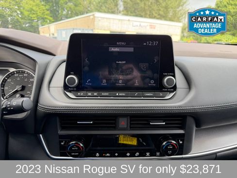 Used 2023 Nissan Rogue SV w/ SV Premium B Package AWD/4WD image 16