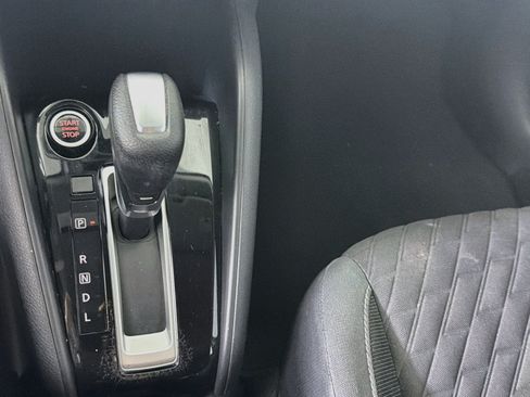 Used 2021 Nissan Kicks S FWD image 23