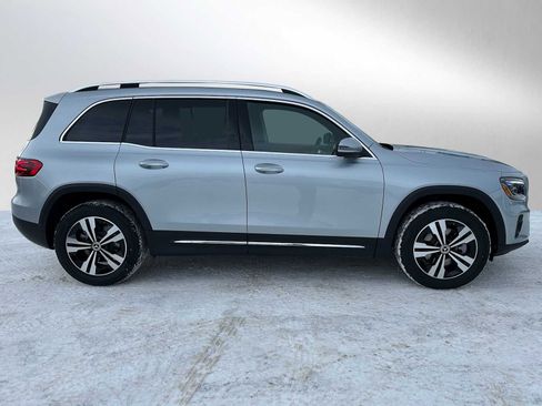 Used 2026 Mercedes-Benz GLB 250 4MATIC image 3