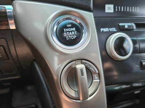 Used 2009 Toyota Land Cruiser AWD/4WD image 11