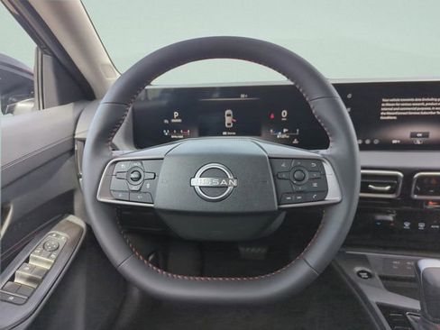 New 2026 Nissan Sentra SR w/ Floor Mat Package FWD image 21