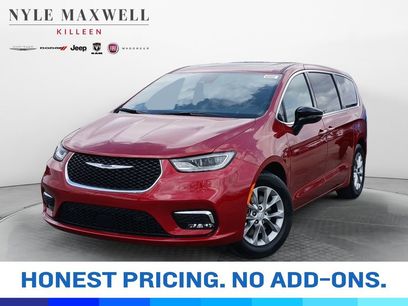 New 2026 Chrysler Pacifica Limited