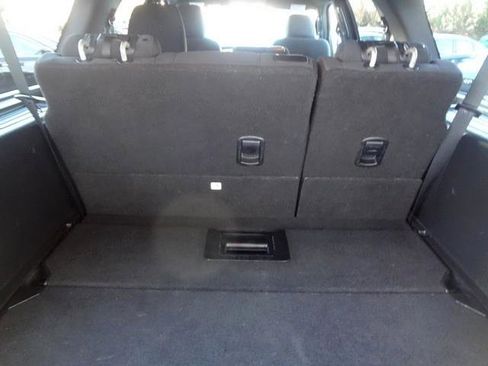 Used 2017 Ford Expedition EL XLT image 15