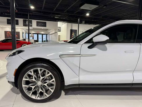 Used 2021 Aston Martin DBX image 48